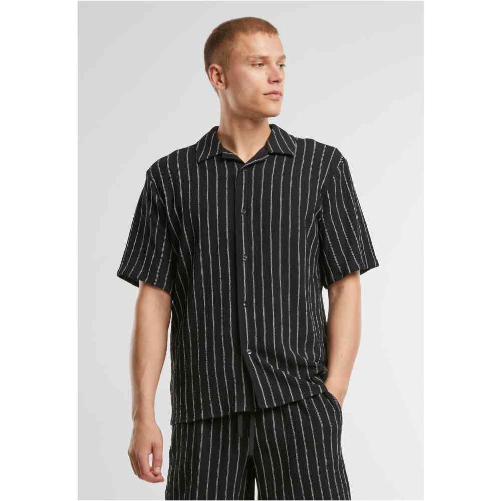 Urban Classics - Striped Crinkle Resort Chemisier - Noir/Blanc cassÃ©